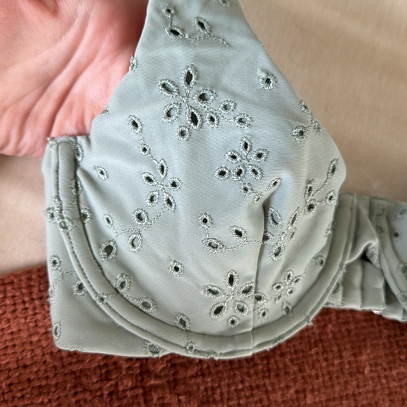 Abercrombie & Fitch Sage Green Underwire Bralette Bikini Top - Size XS - Picture 2 of 6